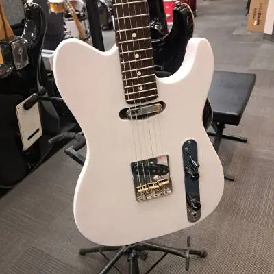 Store Special Product - Godin Stadium HT